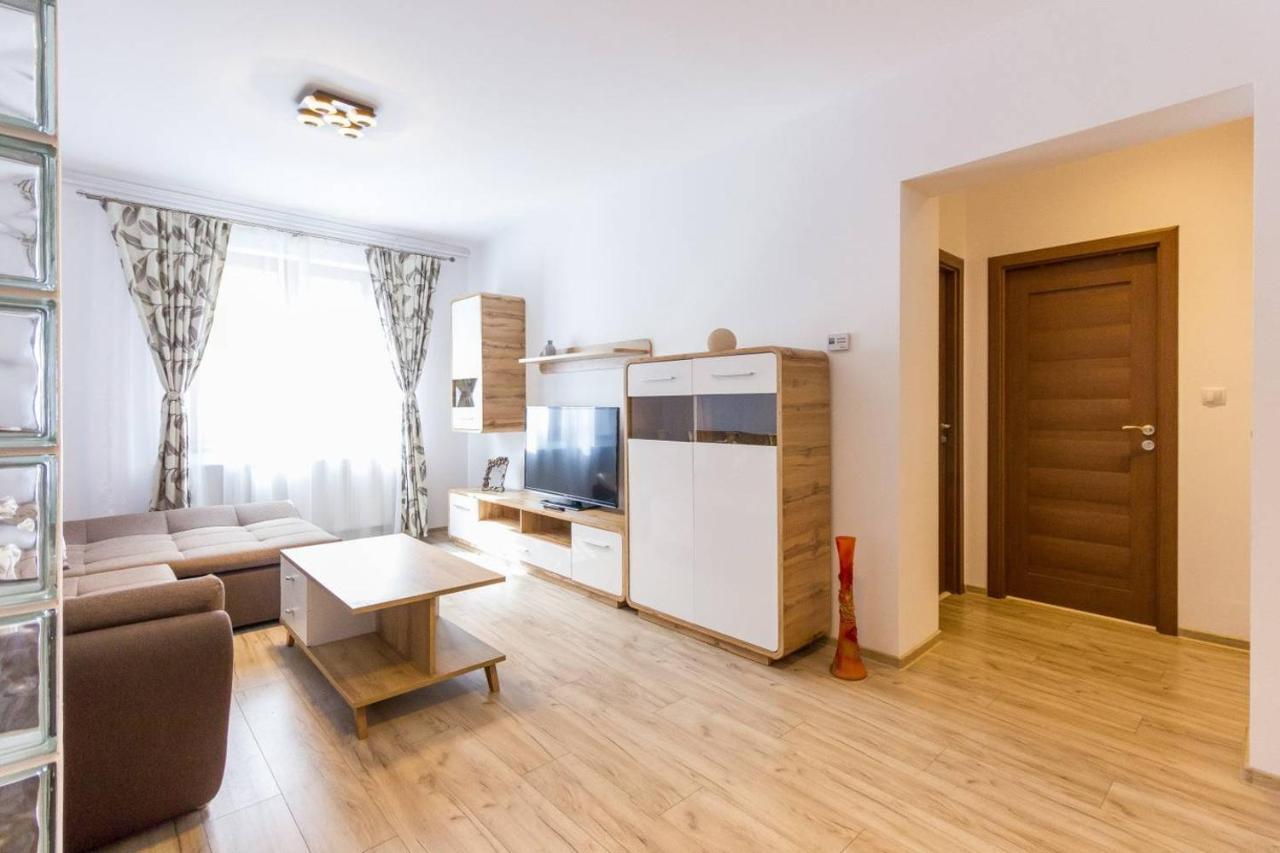 Spacious And Quiet 2 Bedroom Apartment Cluj-Napoca Extérieur photo