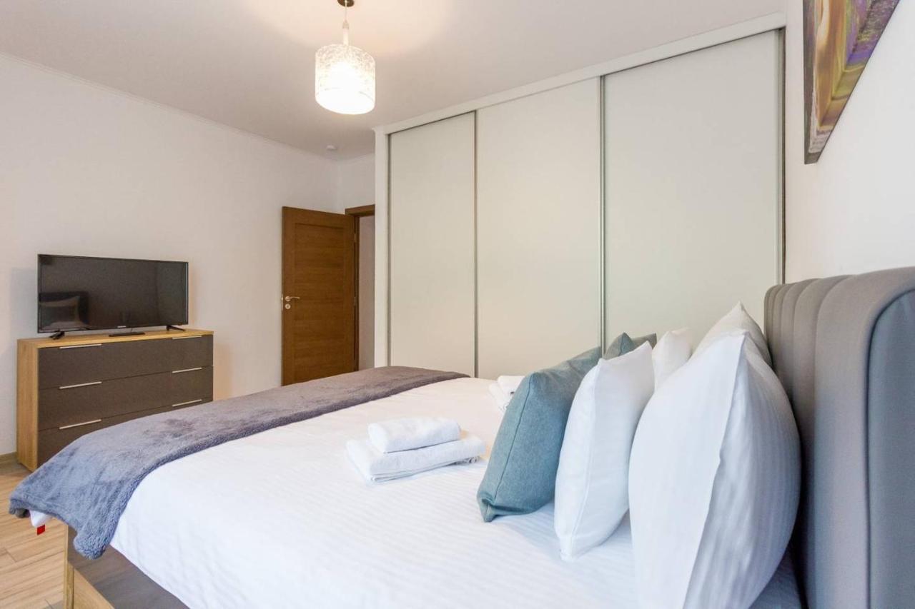 Spacious And Quiet 2 Bedroom Apartment Cluj-Napoca Extérieur photo