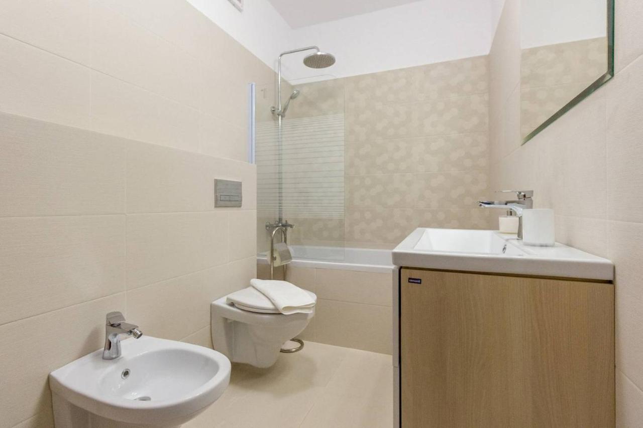 Spacious And Quiet 2 Bedroom Apartment Cluj-Napoca Extérieur photo